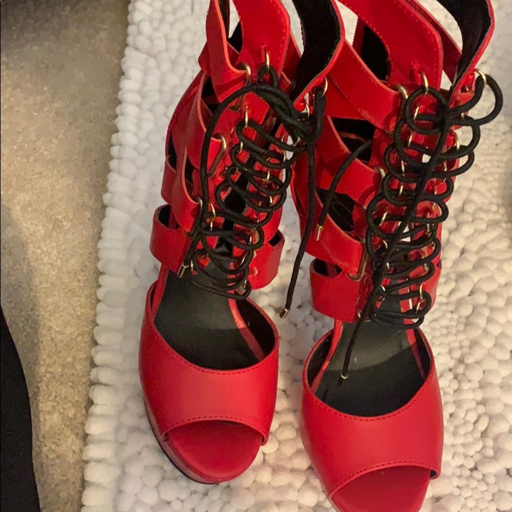 Steve Madden women’s heel